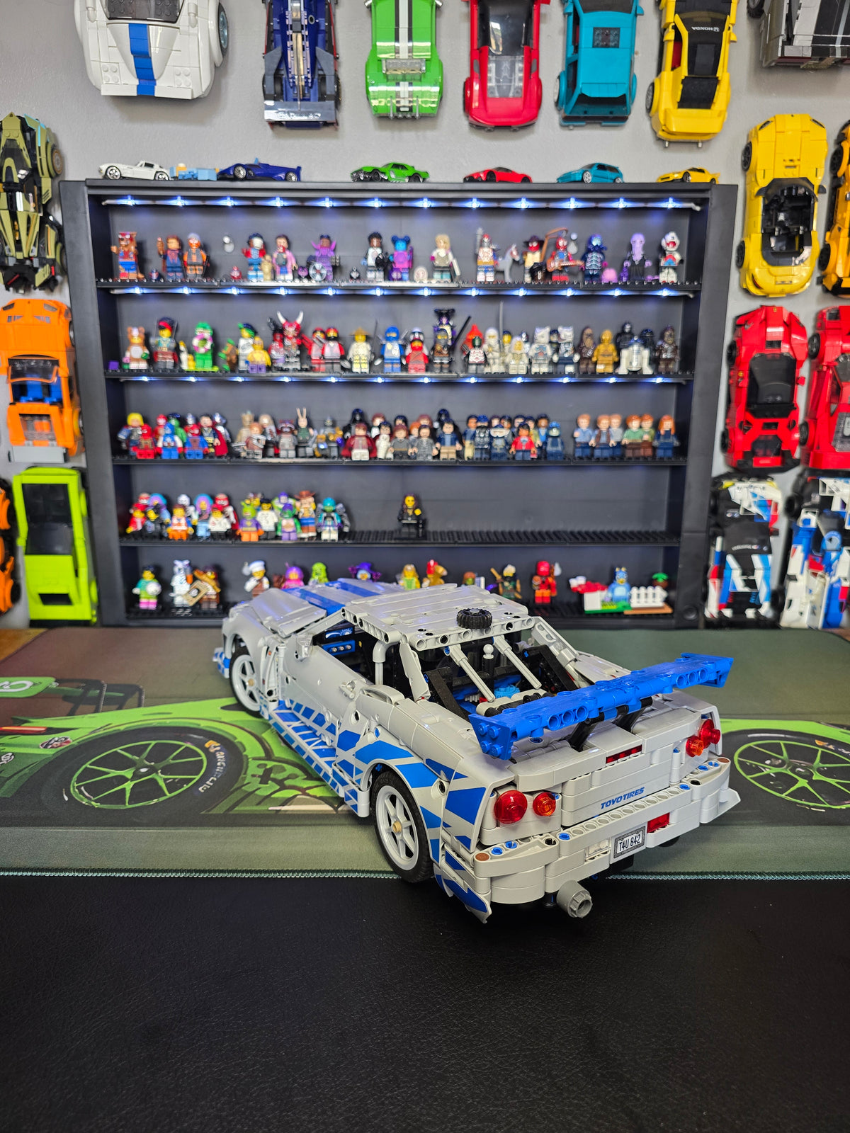 Rear three-quarter view of the LEGO Nissan Skyline
