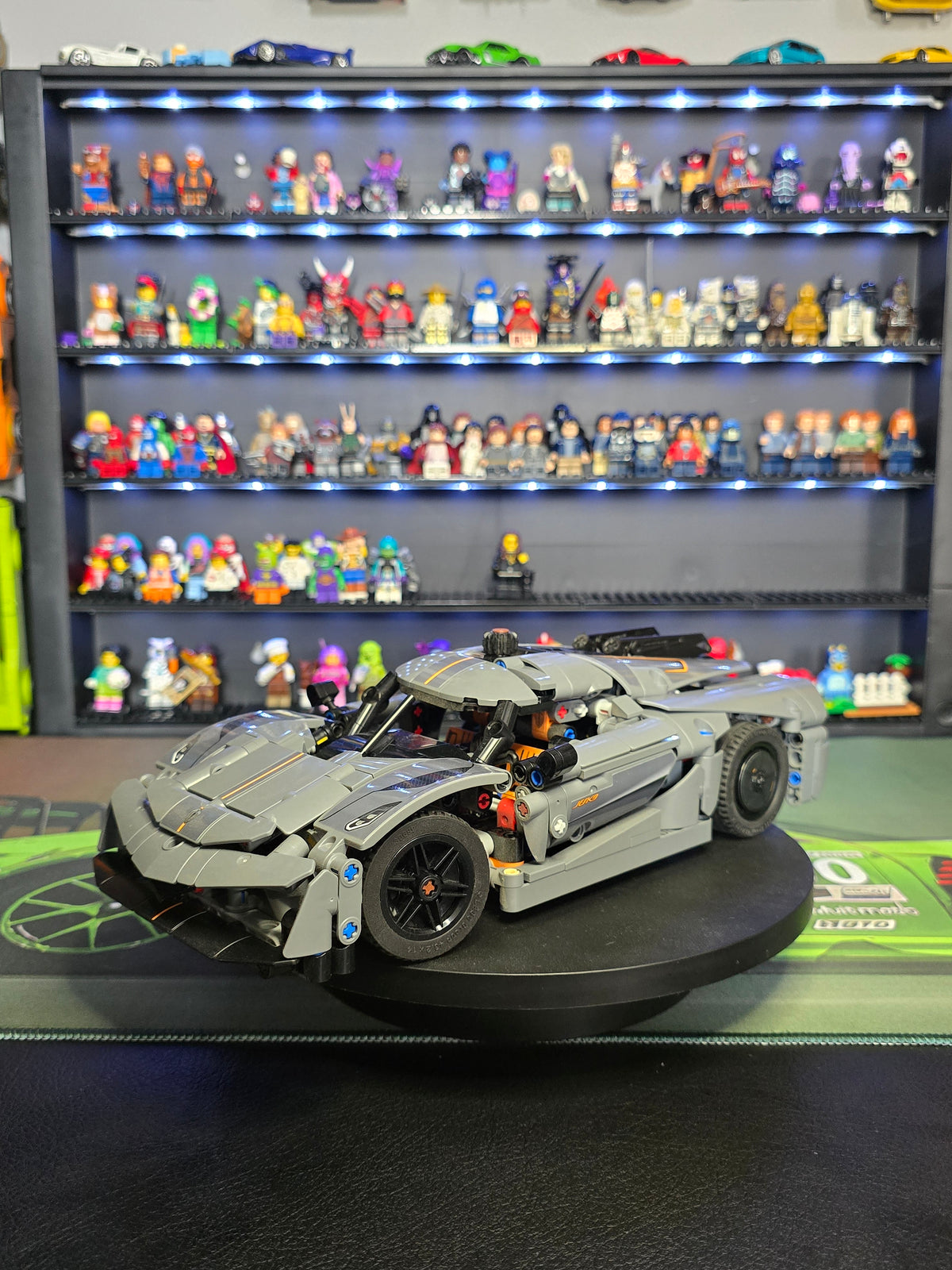 Front three-quarter view of the LEGO Koenigsegg Jesko