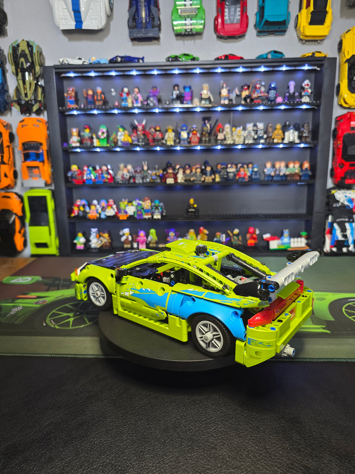 Side view showing the Eclipse racing graphics