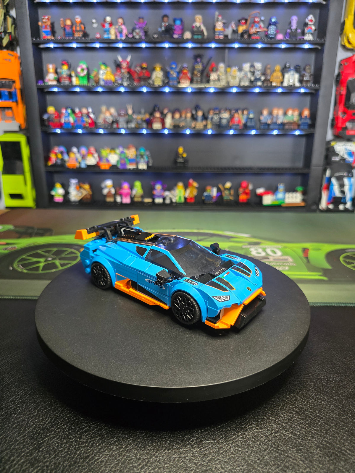 Side view of the blue Huracán STO