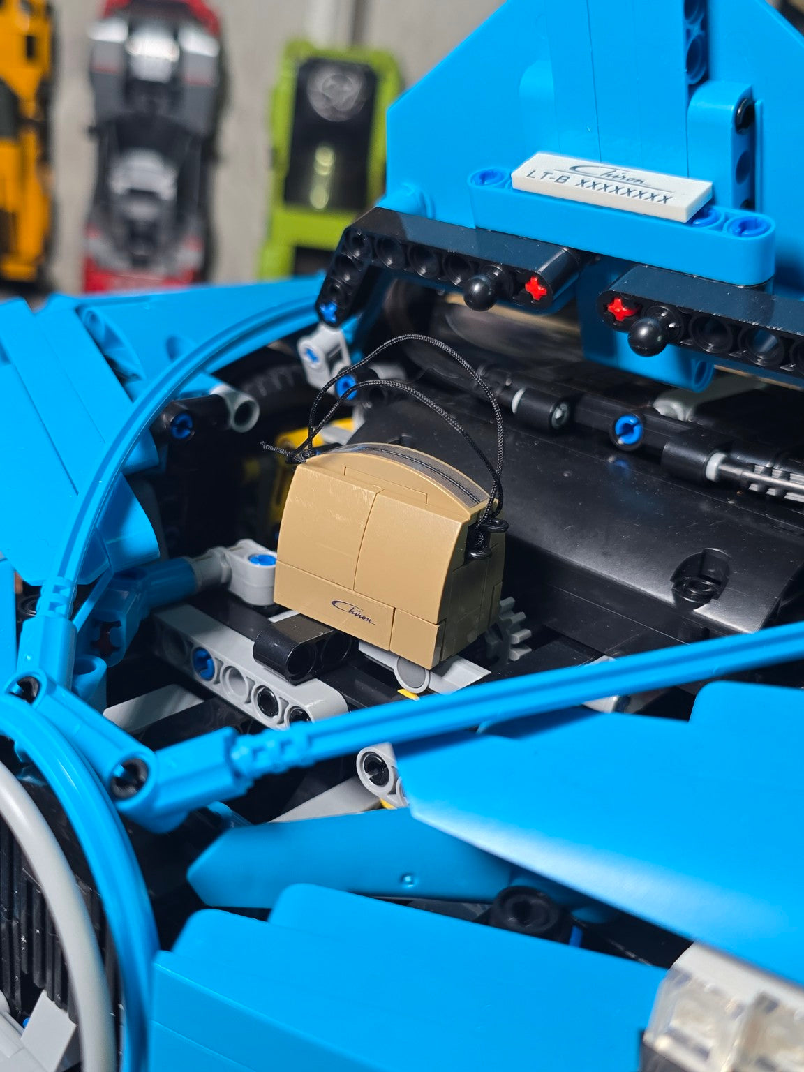 BrickVivid Bugatti Chiron 1:8 front luggage compartment detail