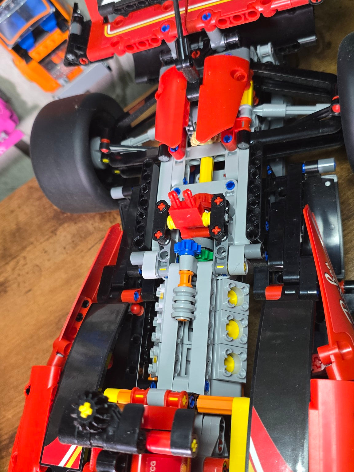 BrickVivid Ferrari F1 1:8 internal mechanical and engine detail